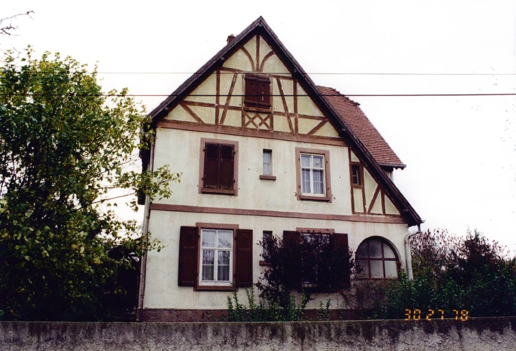 Maison d'ingénieur. Vue d'ensemble depuis le nord.