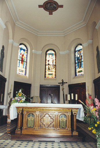 Le mobilier de l'église catholique Saint-Georges