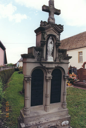 Monument sépulcral de la famille Foechterlé.