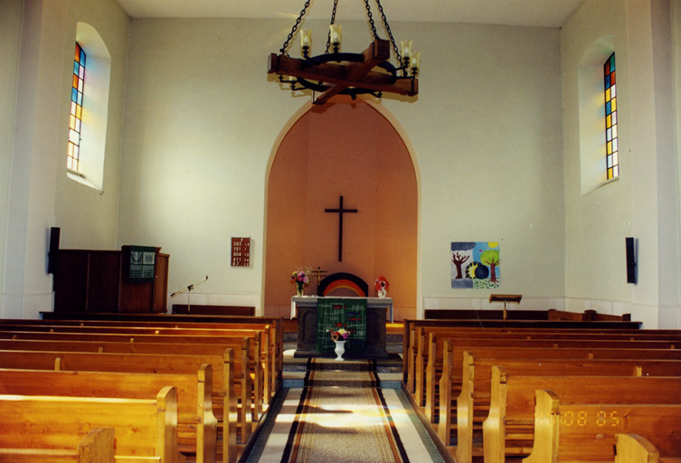 Vue intérieure vers le choeur.