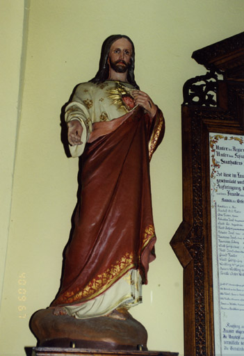 Statue du Sacré Coeur de Jésus. Vue d'ensemble.