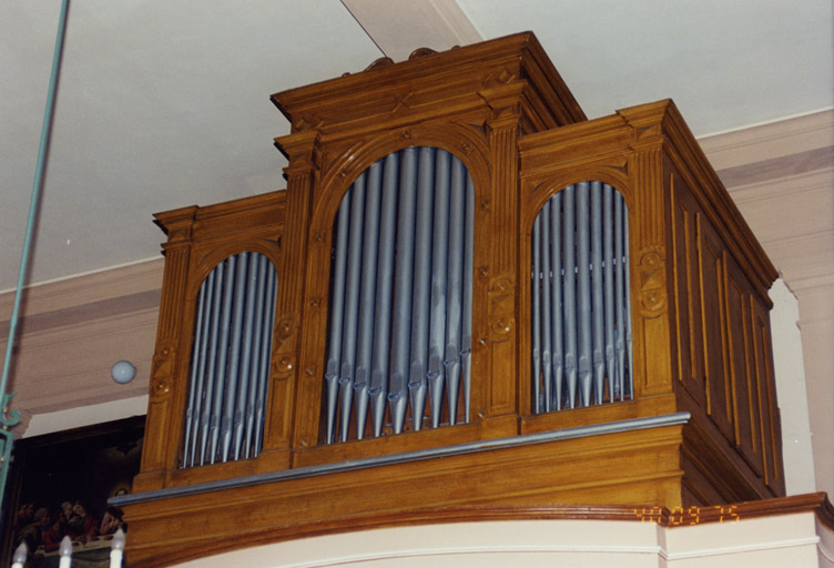 Vue d'ensemble de l'orgue.