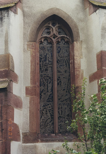 Vue d'une des baies du choeur.