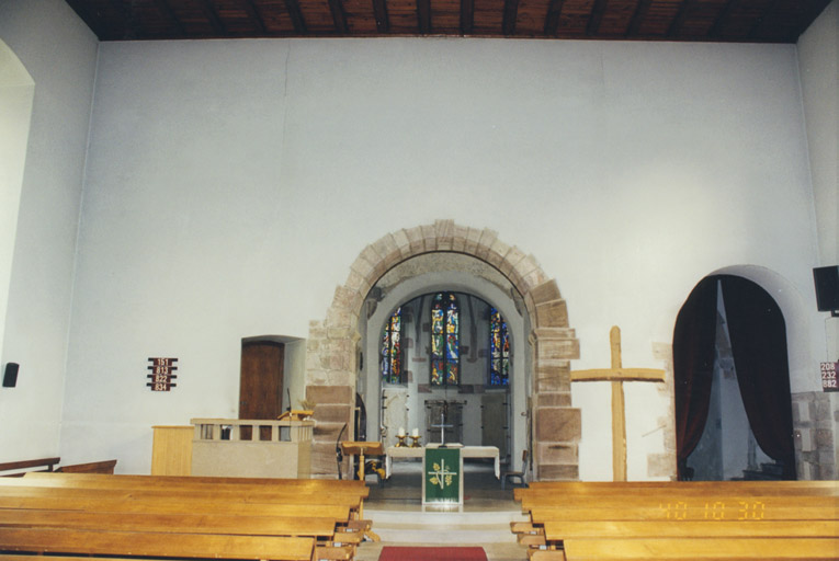 Vue intérieure vers le choeur.