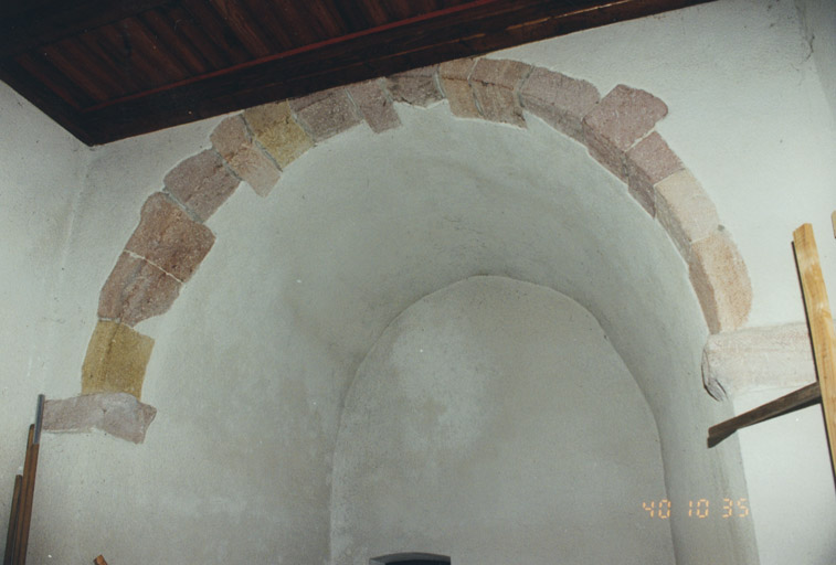 Vue du mur est de la chapelle nord.