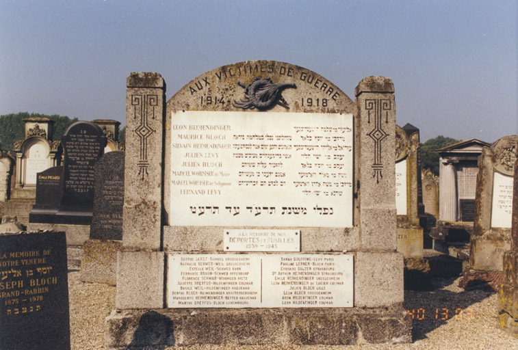 Monument aux morts.