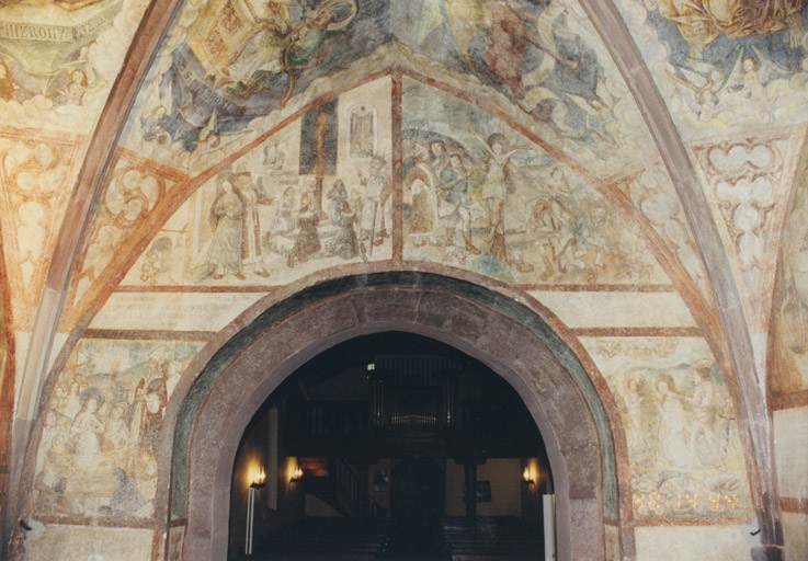 Vue d'ensemble du mur ouest du choeur. Sixième à neuvième scènes de la vie de sainte Marguerite : Olibrius montre une seconde fois l'idole à Marguerite : Marguerite est brûlée : Marguerite est jetée dans de l'eau chaude : Marguerite est décapitée.