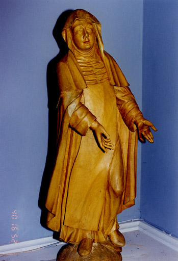 2 statues : saintes