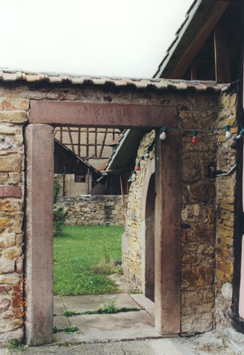 La porte du jardin.