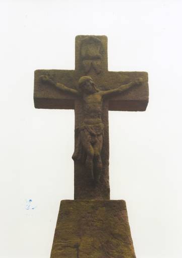 Détail de la croix sommitale.