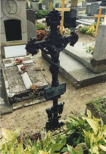 Croix funéraire du curé Michel Allemand, 1857.