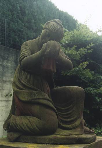 Détail de la statue.