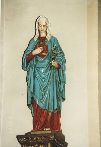 Statue de la Vierge au sacré Coeur par l'atelier Mayer de Munich, 4e quart du 19e siècle.