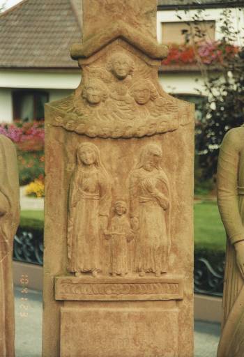 Détail du relief la sainte Famille.