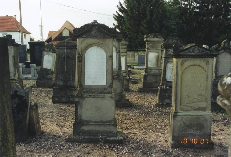 Tombeaux, 2e moitié du 19e siècle.