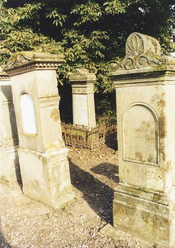 Le mobilier du cimetière juif