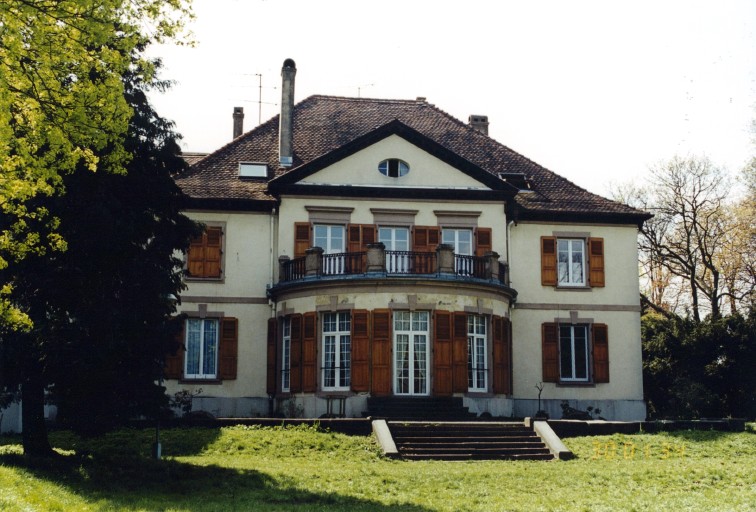 Vue de la façade sur jardin (nord).