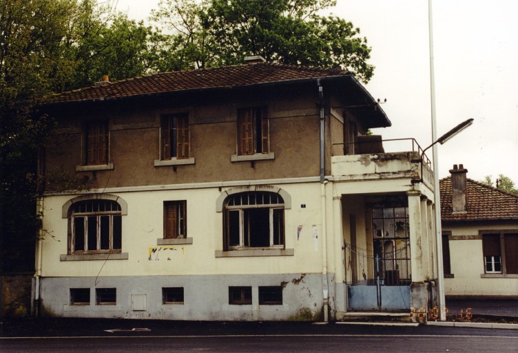 Pavillon d'entrée de l'usine.