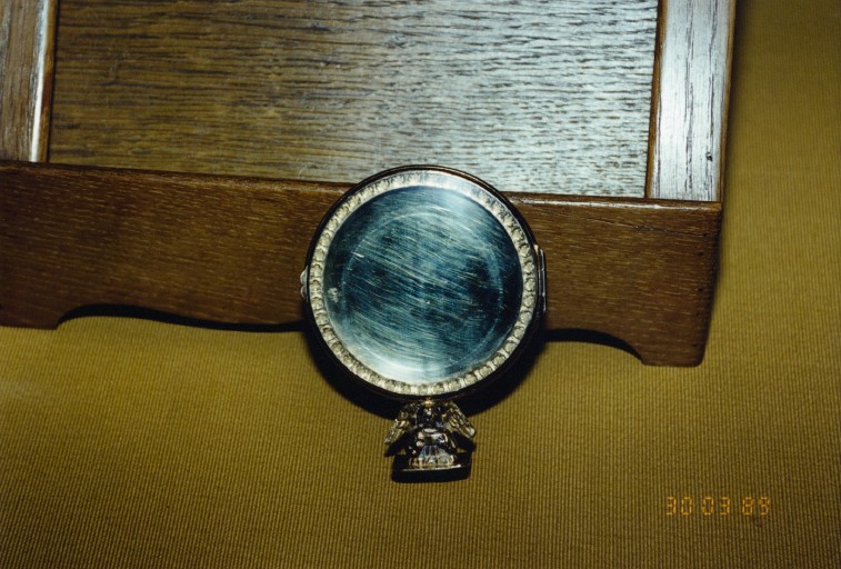 Lunule, d'origine munichoise.