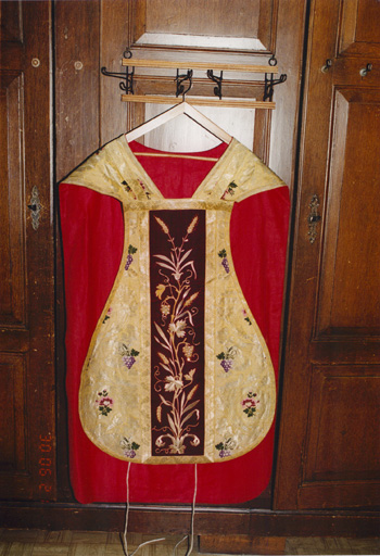 Chasuble 1, 2e moitié 19e siècle. Vue de dos.