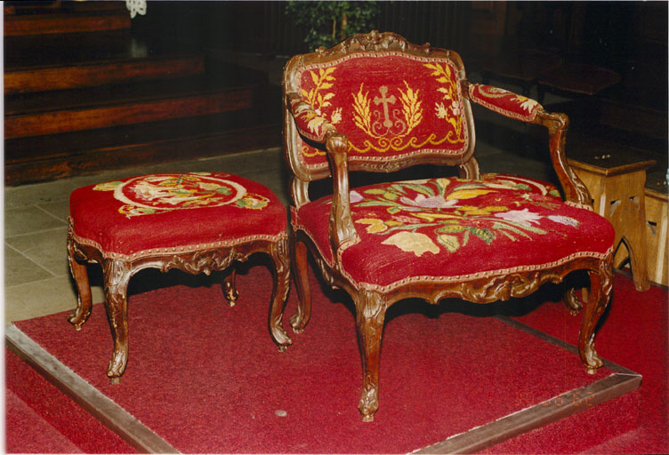 Fauteuil de célébrant et tabourets, 2e moitié 19e siècle (?).