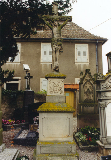 Croix de cimetière, par Roth (Rouffach), 1ère moitié 19e siècle.