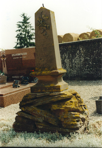 Monument sépulcral de la famille Lier-Schelcher, par Fr. Roth.