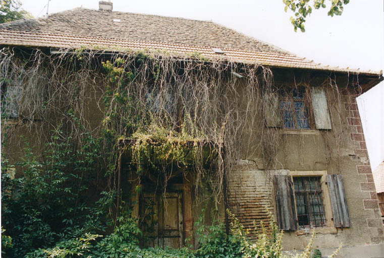 Logis : gouttereau est. Vue d'ensemble.