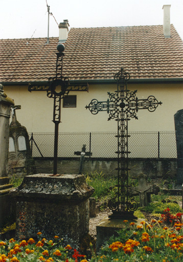 Croix en fonte, 19e siècle.