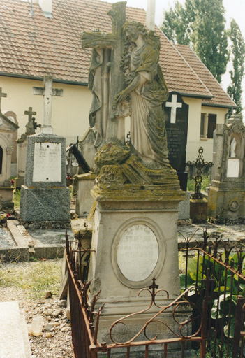 Monument sépulcral de Justine Jung, morte en 1898.