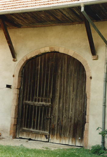 Porte cochère de la grange.
