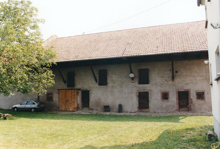 Dépendances depuis l'ouest.