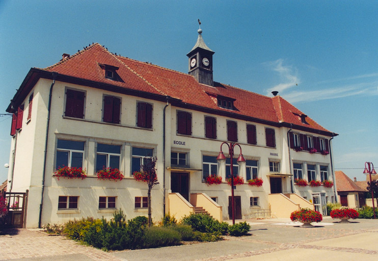 Vue d'ensemble, depuis l'Est.