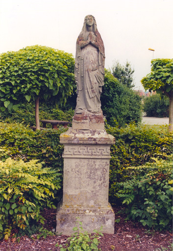 Statue de la Vierge de Lourdes, limite 19e-20e siècle.