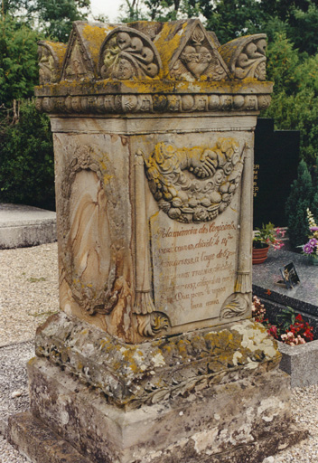 Monument funéraire des époux Conrad