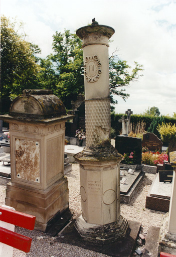 Monument sépulcral de Marie-Catherine Dufaure de Laprade, 2e quart 19e siècle.