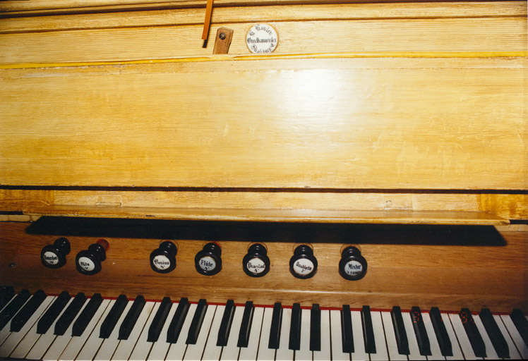 Orgue, par H. Konlen, de Strasbourg.