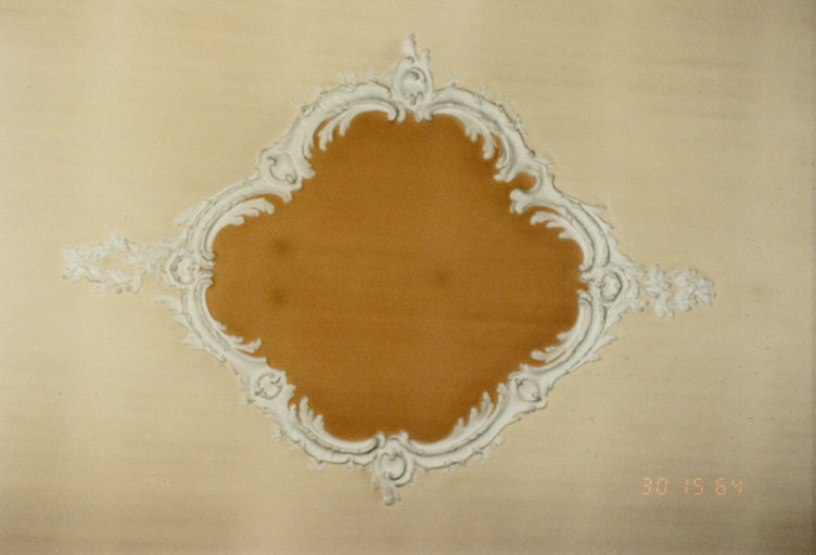 Détail du plafond en stuc du choeur.