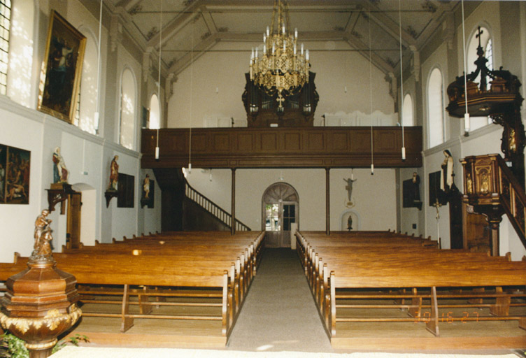 Intérieur : depuis le choeur. Vue d'ensemble.