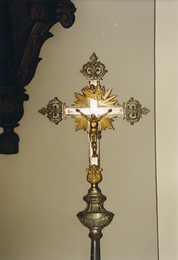 Croix de procession, 19e siècle. Vue de détail.