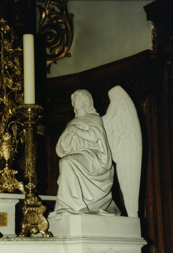 Vue de détail : ange adorateur (droite).