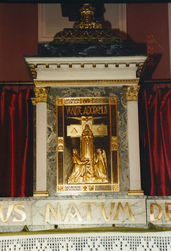 Tabernacle du maître-autel, transformé. Vue de détail.