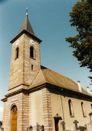 Tour-porche et nef. Vue d'ensemble depuis le sud.