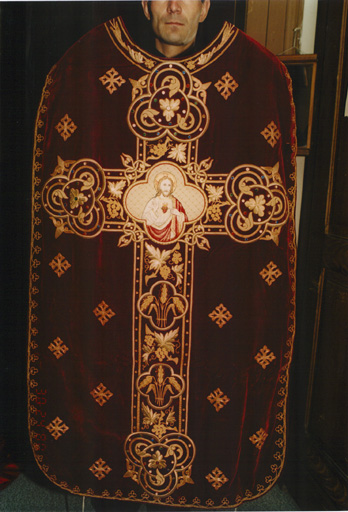 Chasuble, limite 19e-20e siècle. Vue du dos.