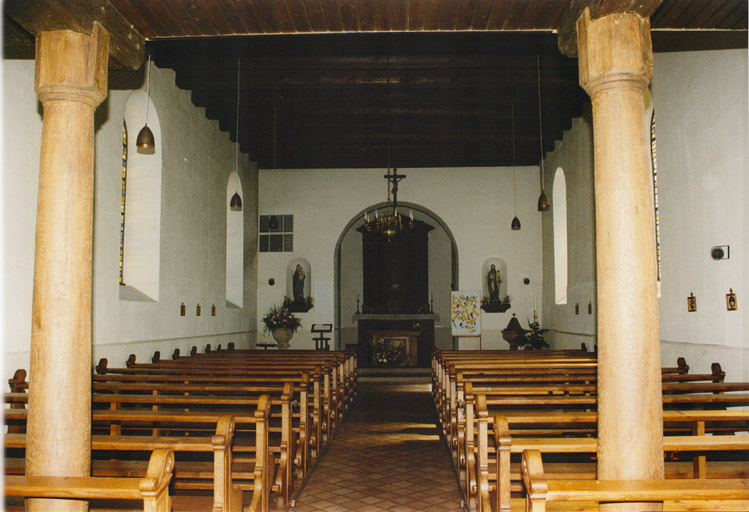 Nef et choeur depuis l'entrée.