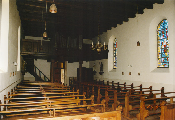 Vue d'ensemble de la nef depuis le choeur.