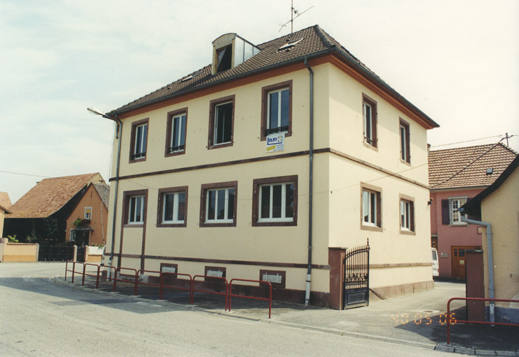 Mairie-école. 2e moitié 19e siècle. Vue d'ensemble.