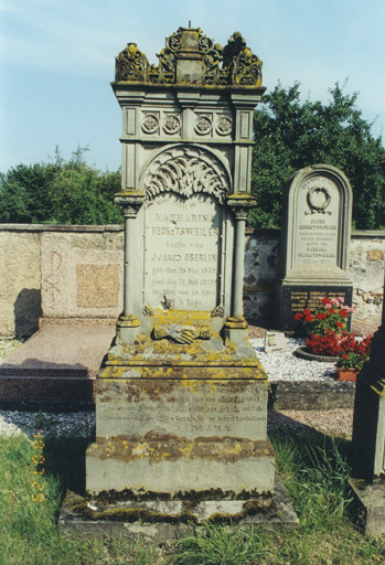 Monument sépulcral de K. Hecketsweiler. Vue d'ensemble.