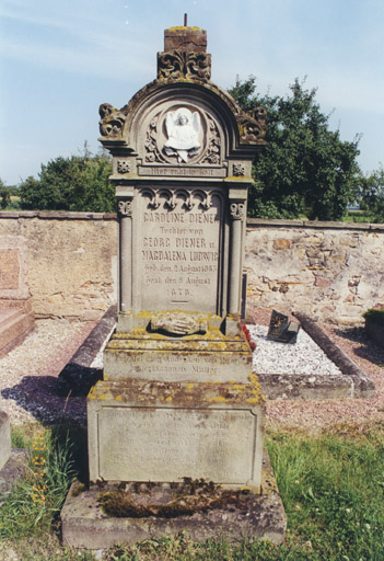 Monument sépulcral de C. Diener. Vue d'ensemble.