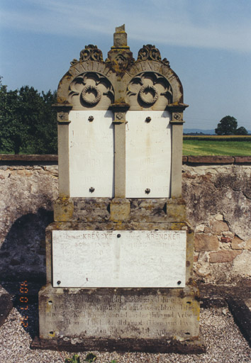 Monument sépulcral de D. Krencker et M. Schempf. Vue d'ensemble.